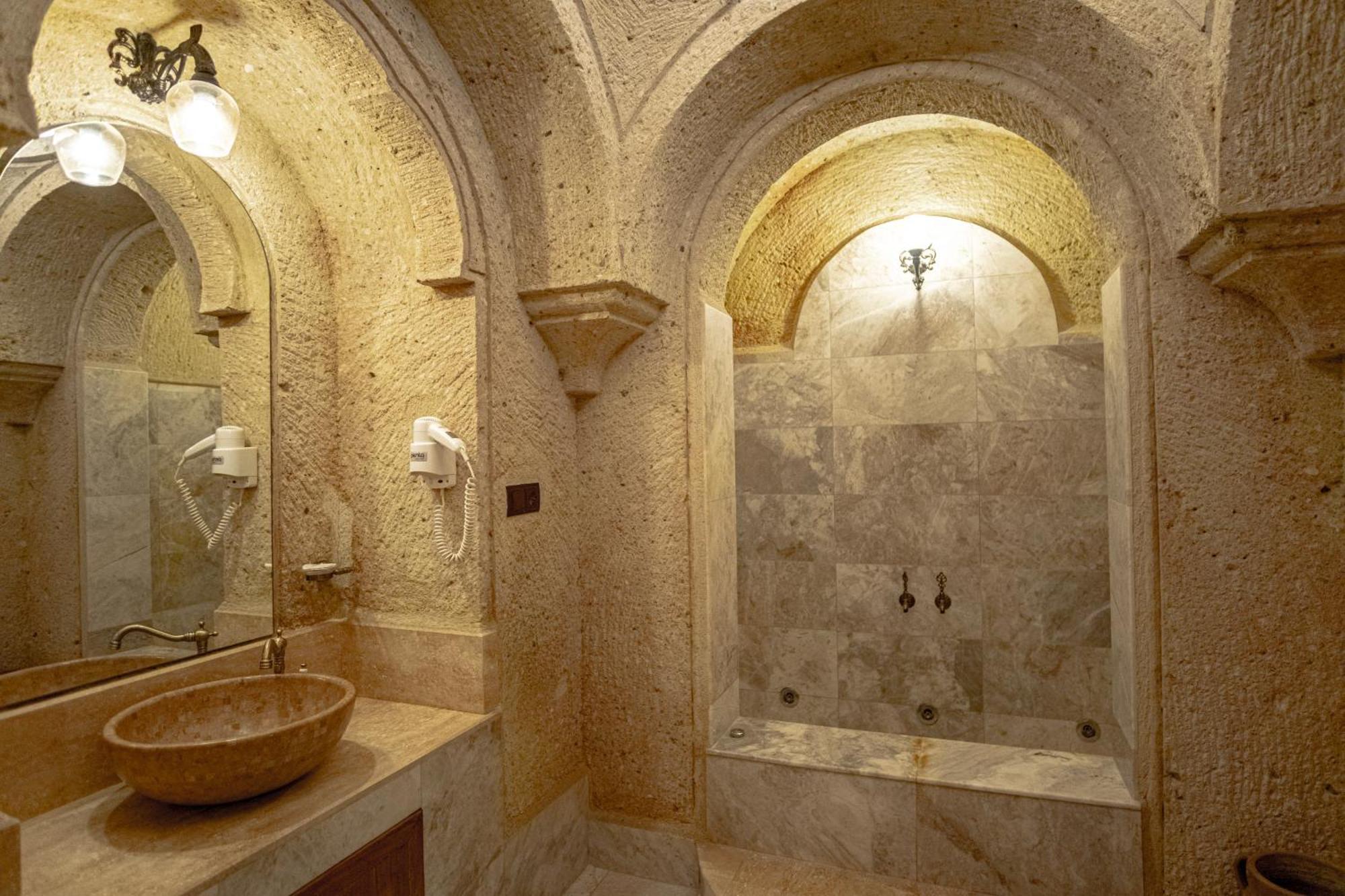 Kemerhan Cave Suites อูร์กุบ ภายนอก รูปภาพ