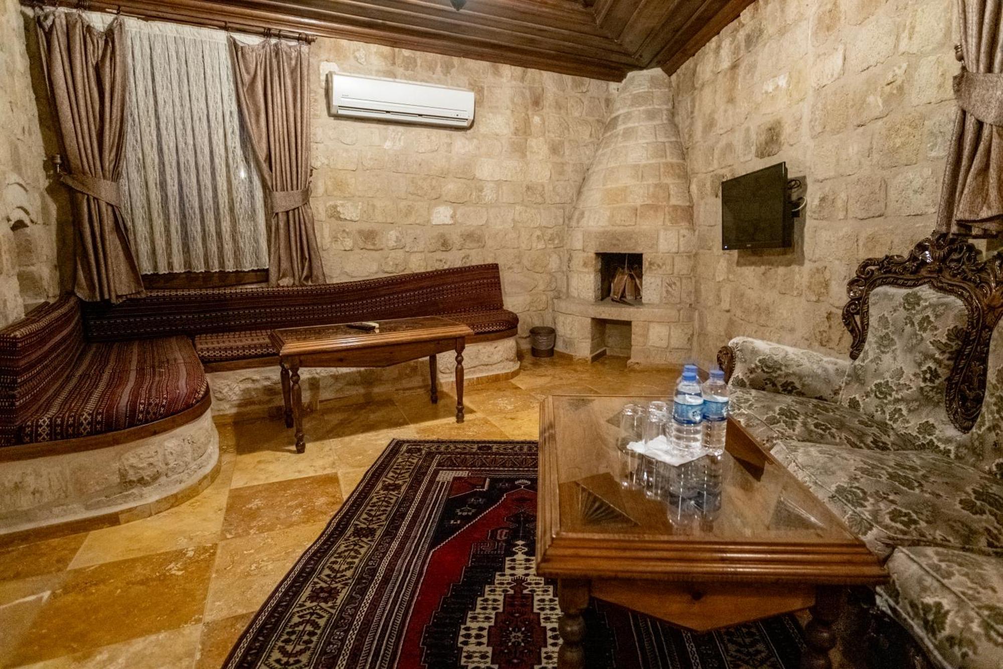 Kemerhan Cave Suites อูร์กุบ ภายนอก รูปภาพ