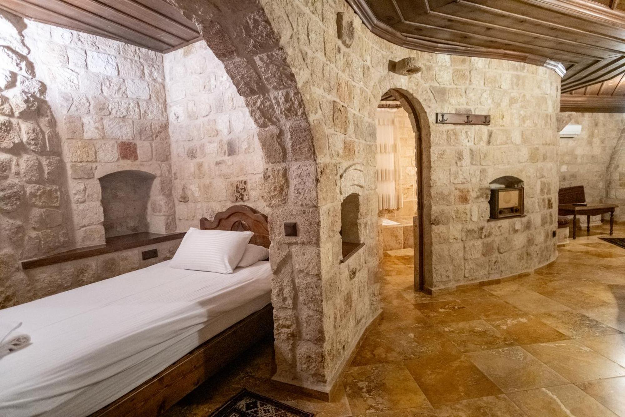 Kemerhan Cave Suites อูร์กุบ ภายนอก รูปภาพ
