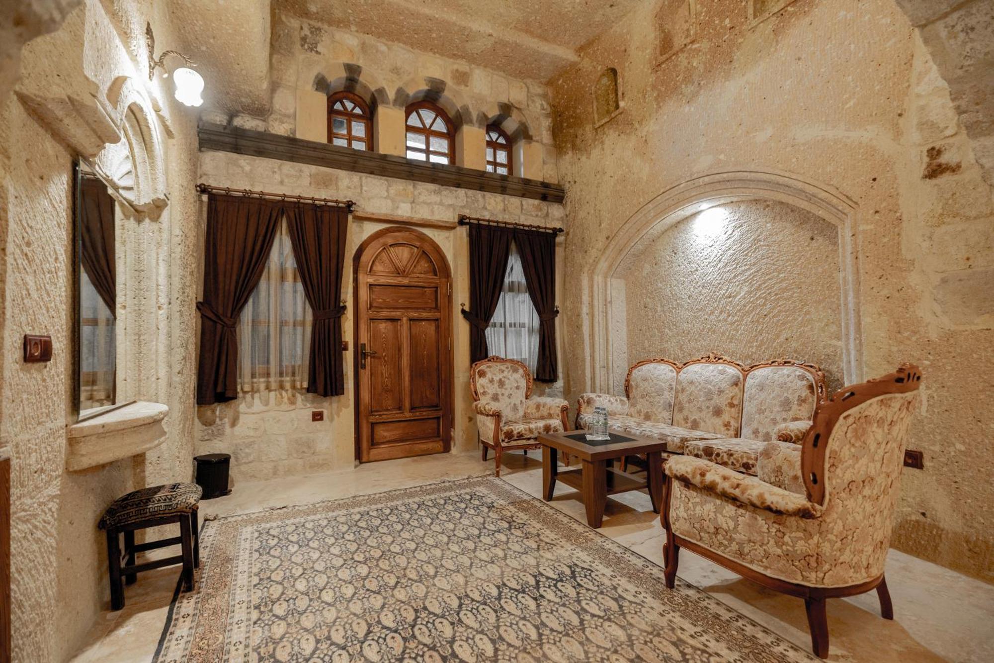 Kemerhan Cave Suites อูร์กุบ ภายนอก รูปภาพ