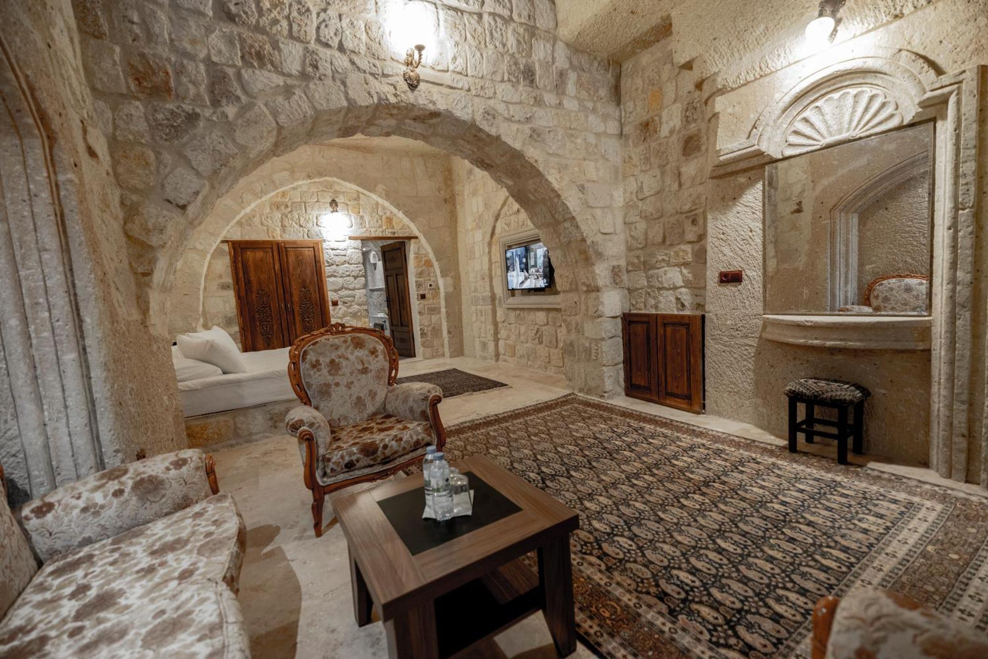 Kemerhan Cave Suites อูร์กุบ ภายนอก รูปภาพ